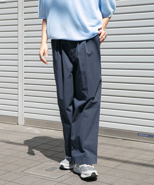 URBAN RESEARCH DOORS(アーバンリサーチドアーズ)の「FORK&SPOON クリンクルワイドパンツ(その他パンツ・メンズ・BEIGE/DARK NAVY・4/5)」の18枚目の写真