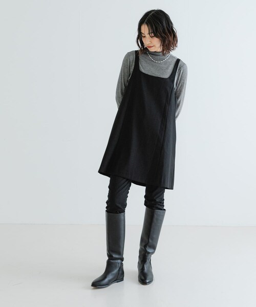 URBAN RESEARCH(アーバンリサーチ)の「スクエアネックミニジャンパーワンピース(ワンピース・レディース・BLACK/CHARCOAL・FREE)」の10枚目の写真