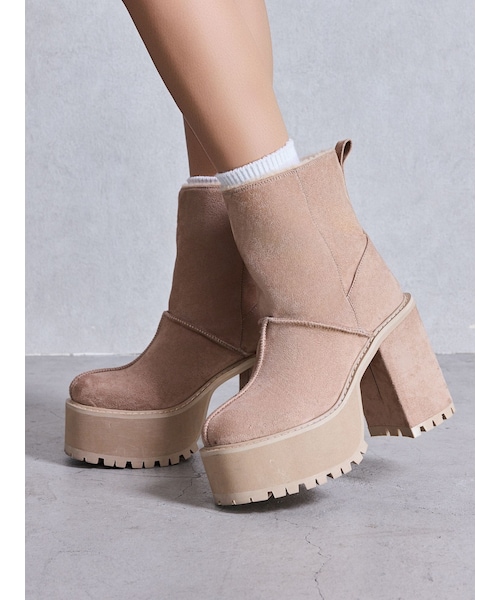 GYDA（ジェイダ）の「フェイクムートンplatformショートブーツ（ブーツ・レディース・ブラック/ベージュ・S/M/L）」の18枚目の写真