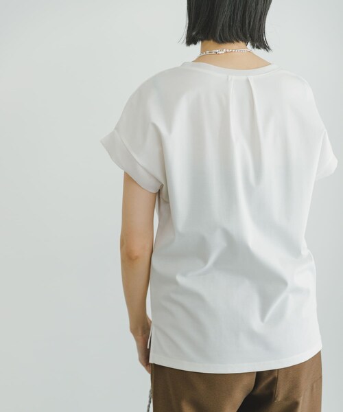 ITEMS URBANRESEARCH（アイテムズ アーバンリサーチ）の「バックタックフレンチプルオーバー（Tシャツ/カットソー・レディース・L.BEG/WHT/BLK/CML/KHK/WHT2・FREE）」の11枚目の写真