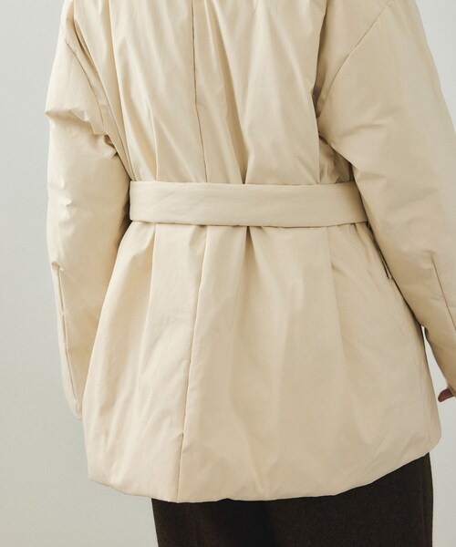 ADAM ET ROPE'（アダムエロペ）の「【EMOELLE】ライトダウンコート（ダウンジャケット/コート・レディース・ブラック/キナリ系・F）」の15枚目の写真