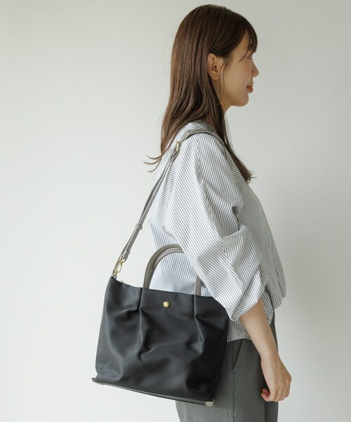 URBAN RESEARCH Sonny Label（アーバンリサーチサニーレーベル）の「『別注』Legato largo×Sonny Label　肩楽2WAYショルダーバッグ（ショルダーバッグ・レディース・ブラック/ネイビー/ベージュ・one）」の7枚目の写真