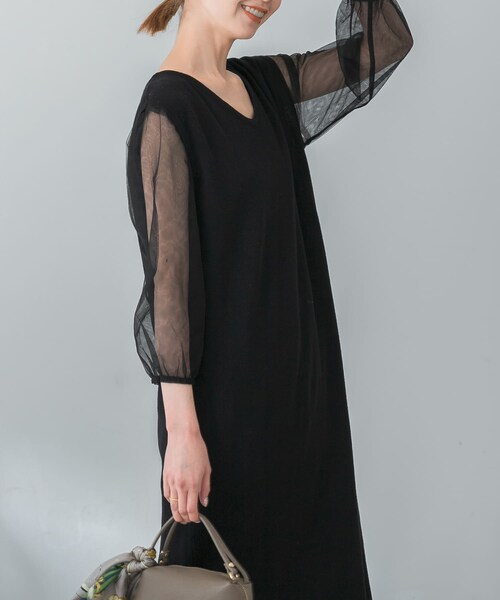 URBAN RESEARCH ROSSO（アーバンリサーチロッソ）の「TORRAZZO DONNA　ニット×オーガンジーリバーシブルワンピース（ワンピース・レディース・BEIGE/BLACK・FREE）」の5枚目の写真