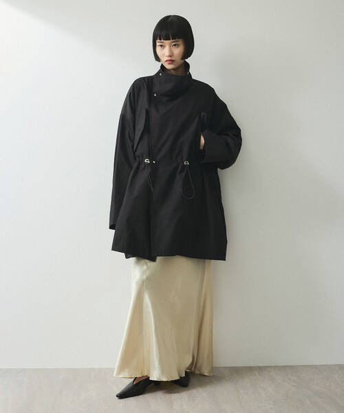 ADAM ET ROPE'（アダムエロペ）の「【WEB限定】スタンドカラーハーフモッズコート（モッズコート・レディース・ブラック/オフホワイト/カーキ系・F）」の7枚目の写真