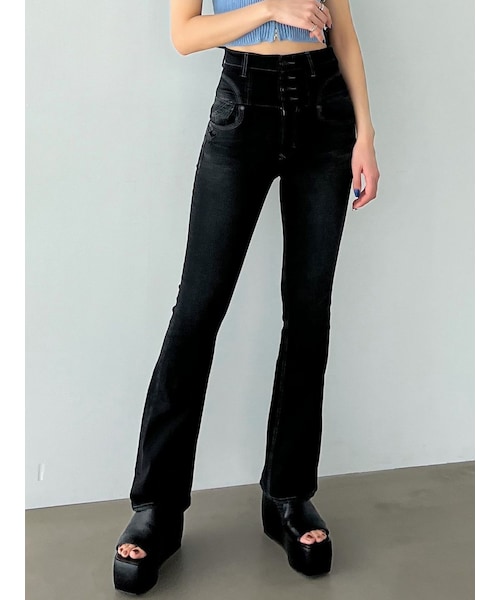 EMODA（エモダ）の「スーパーハイウエストフレアパギンス（デニムパンツ・レディース・ブラック/インディゴ・XS/S/M）」の18枚目の写真