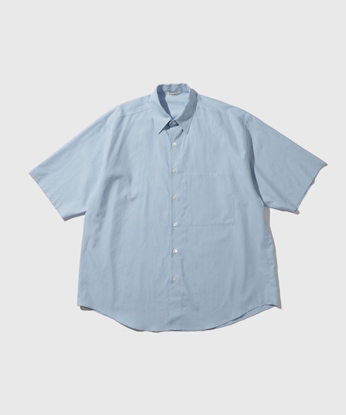 ADAM ET ROPE'(アダムエロペ)の「【AURALEE/オーラリー】WASHED FINX TWILL BIG HALF SLEEVED SHIRT(シャツ/ブラウス・メンズ・ホワイト/キナリ/カーキ/ブルー系・3/4)」の9枚目の写真