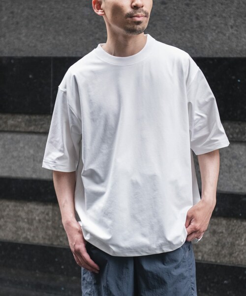 URBAN RESEARCH DOORS（アーバンリサーチドアーズ）の「『Sサイズ/WEB限定』『吸水速乾/接触冷感/イージーケア』クイックドライ ショートスリーブTシャツ（Tシャツ/カットソー・メンズ・WHITE/BLUE/NAVY/CHARCOAL/WHTxBLK/BLKxWHT/BEG×BLK・S/M/L/XL）」の13枚目の写真