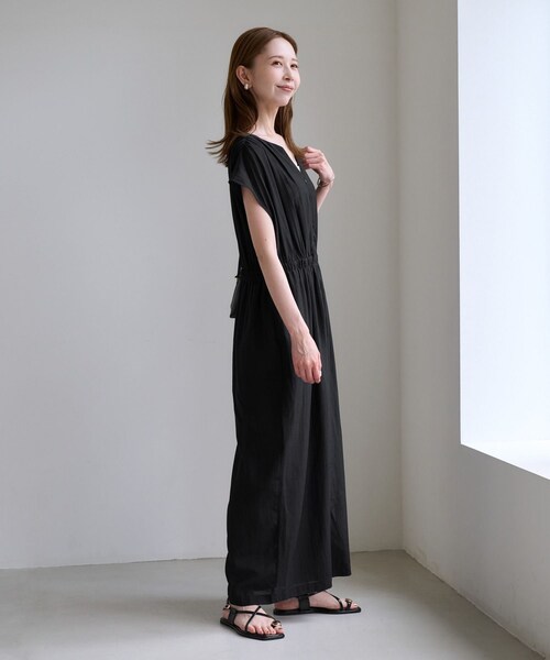 ROPE' PICNIC（ロペピクニック）の「【一部店舗限定】【emur/エミュール】梨地オールインワン（つなぎ/オールインワン・レディース・ブラック/グレー・F）」の8枚目の写真