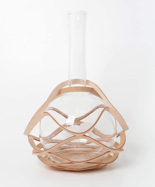 URBAN RESEARCH（アーバンリサーチ）の「Hender Scheme　Flat-bottom flask/2000ml（フラワーベース・メンズ・white/natural・-）」の2枚目の写真