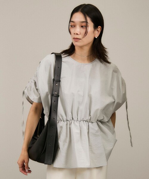 ADAM ET ROPE'（アダムエロペ）の「【WEB限定】スプリットレザームーンショルダー（ショルダーバッグ・レディース・ブラック/オフホワイト/ダークブラウン・F）」の9枚目の写真