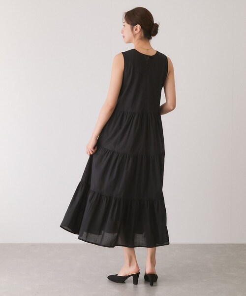 Jayro（ジャイロ）の「ティアードノースリーブフレアワンピース（ワンピース・レディース・ブラック/ダークブラウン/ネイビー・M）」の8枚目の写真