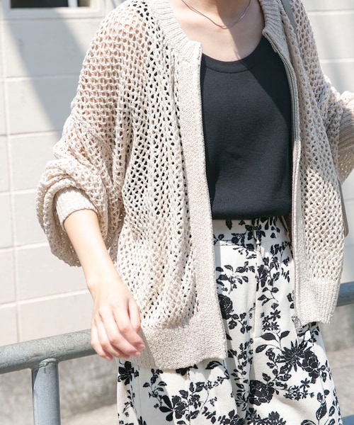 ITEMS URBANRESEARCH（アイテムズ アーバンリサーチ）の「メッシュジップニットカーディガン（ニット/セーター・レディース・BRN/GREGE/BLK・FREE）」の2枚目の写真
