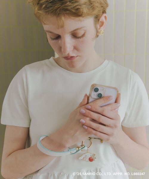 VIS（ビス）の「【WEB限定】【シナモロール】VIS別注マルチスマホスショルダー・ストラップ（スマホグッズ・レディース・ホワイト系・F）」の5枚目の写真