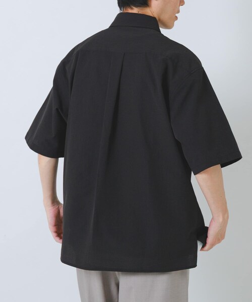 ITEMS URBANRESEARCH(アイテムズ アーバンリサーチ)の「『接触冷感/速乾/イージーケア』WINDY MESH ショートスリーブ シャツ(シャツ/ブラウス・メンズ・BLACK/CHARCOAL/NAVY/BOTANICAL・M/L/XL)」の17枚目の写真