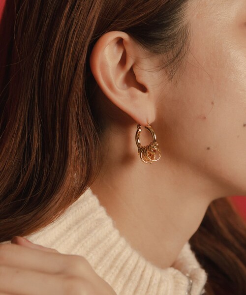 URBAN RESEARCH Sonny Label（アーバンリサーチサニーレーベル）の「LAPUIS　Coil Aroundピアス（ピアス（両耳用）・レディース・ゴールド/マルチ・One）」の2枚目の写真