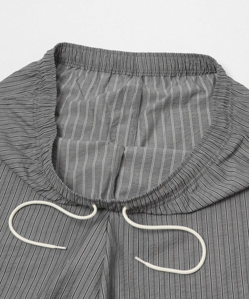 URBAN RESEARCH（アーバンリサーチ）の「Acy　SEERSUCKER BUGGY SHORTS（その他パンツ・メンズ・GRAY/L.GREEN・L/XL）」の5枚目の写真