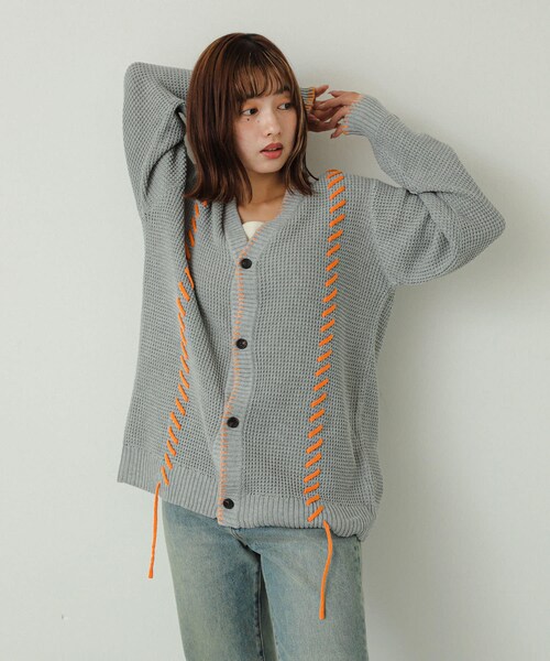 SENSE OF PLACE by URBAN RESEARCH（センスオブプレイスバイアーバンリサーチ）の「『ユニセックス』ブランケットステッチカーディガン（カーディガン/ボレロ・メンズ・L.GRAY/NAVY/PURPLE・M/L）」の6枚目の写真