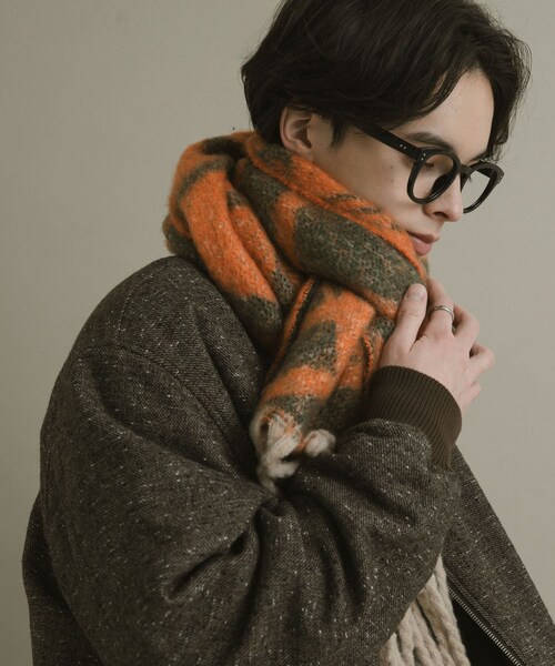 SENSE OF PLACE by URBAN RESEARCH（センスオブプレイスバイアーバンリサーチ）の「ラインチェックボリュームマフラー（マフラー・メンズ・RED/ORANGE・One）」の9枚目の写真