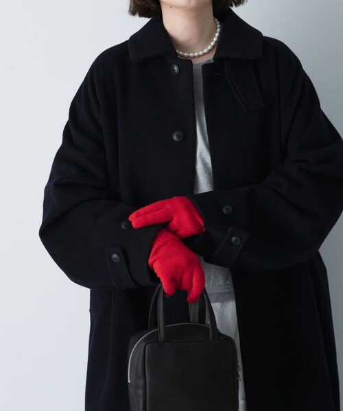 かぐれ(カグレ)の「WILLIAM BRUNTON 2 Ply Ladies Gloves(ベルト・レディース・CHARCOAL/LIGHT GREY/RED・Free)」の12枚目の写真