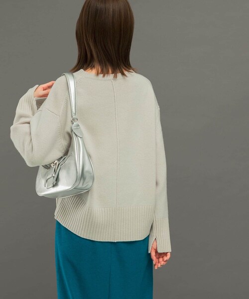 URBAN RESEARCH ROSSO（アーバンリサーチロッソ）の「エクストラファインシームデザインニット（ニット/セーター・レディース・LIME/P/WHITE/PINK/CHARCOAL/BLUE/BEIGE・FREE）」の19枚目の写真