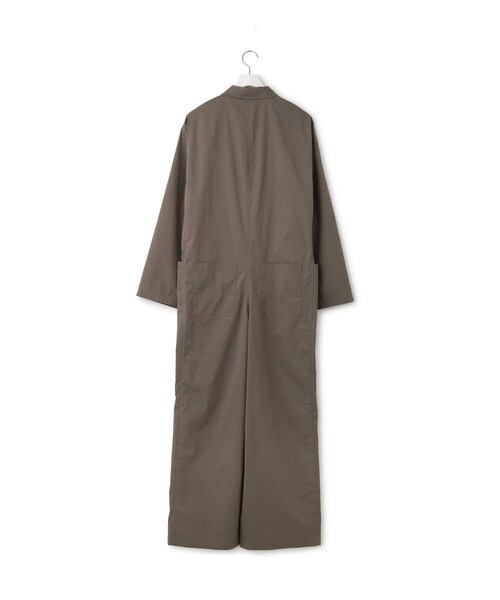 ADAM ET ROPE'(アダムエロペ)の「【AMOMENTO(アモーメント)】POCKET JUMPSUIT(つなぎ/オールインワン・レディース・カーキ・S)」の3枚目の写真