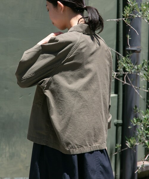 URBAN RESEARCH DOORS（アーバンリサーチドアーズ）の「FORK&SPOON　ミリタリージャケット（ミリタリージャケット・レディース・CHARCOAL/KHAKI・1）」の20枚目の写真