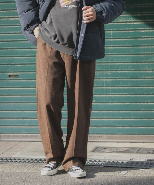 ITEMS URBANRESEARCH（アイテムズ アーバンリサーチ）の「ウール混テーパードパンツ（その他パンツ・メンズ・KHK/MOC/BLK・M/L）」の2枚目の写真