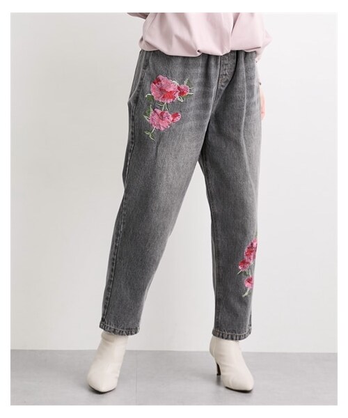 nissen（ニッセン）の「花刺しゅうデニム【Hana服】（パンツ・レディース・ネイビー/ブラック・S/M/L/LL）」の3枚目の写真