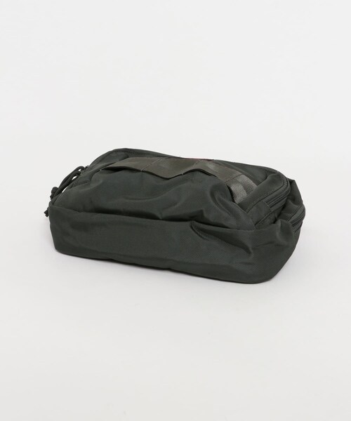 URBAN RESEARCH DOORS(アーバンリサーチドアーズ)の「BRIEFING BS BOX SHOULDER S AG(ショルダーバッグ・メンズ・BLACK/DARK GRAY・FREE)」の7枚目の写真