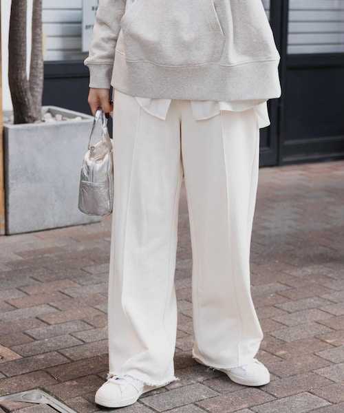 URBAN RESEARCH DOORS（アーバンリサーチドアーズ）の「FORK&SPOON　スーピマコットン混反毛スウェットパンツ（スウェットパンツ・レディース・IVORY/INKBLACK・1/2）」の4枚目の写真