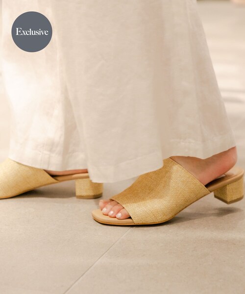 URBAN RESEARCH（アーバンリサーチ）の「『別注』 MILLIWM×URBAN RESEARCH　オープントゥミュール（サンダル・レディース・ブラウン/ナチュラル・36/37/38）」の2枚目の写真