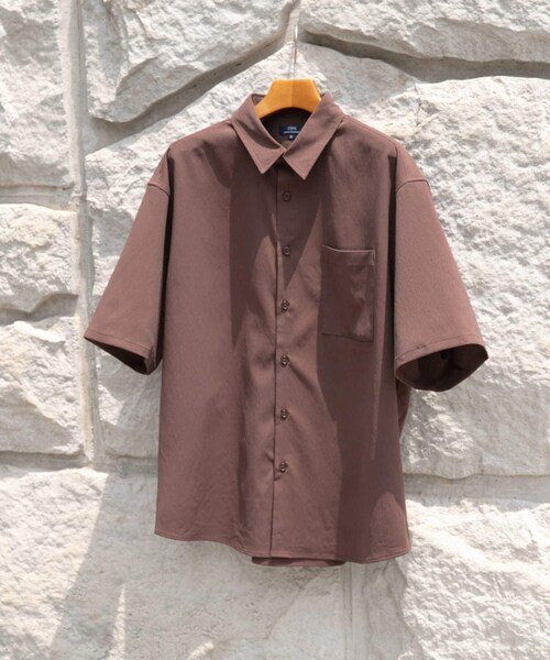 ITEMS URBANRESEARCH(アイテムズ アーバンリサーチ)の「ヨウリュウレギュラーカラー半袖シャツ(シャツ/ブラウス・メンズ・NVY/BRN/BLK・M/L)」の2枚目の写真