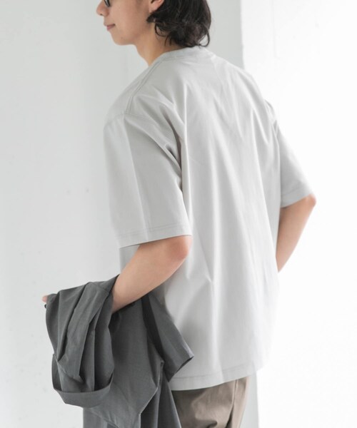 URBAN RESEARCH DOORS（アーバンリサーチドアーズ）の「FORK&SPOON　TEC LINEN T-SHIRTS（Tシャツ/カットソー・メンズ・BLACK/LIGHT GRAY/DARK BLUE・4/5）」の18枚目の写真