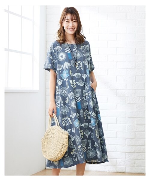 nissen（ニッセン）の「大きいサイズ　【BARNDOORコラボ】サイド切替カットソーワンピース（OtonaSMILE）（ワンピース・レディース・ダリアイエロー/北欧ネイビー/マルチドット/大花グレー・L~LL相当/3L~4L相当/5L~6L相当/8L相当/10L相当）」の8枚目の写真