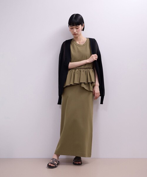 ADAM ET ROPE'(アダムエロペ)の「【WEB限定】ペプラムロングワンピース(ワンピース・レディース・ブラック/チャコール/ブラウン・F)」の9枚目の写真