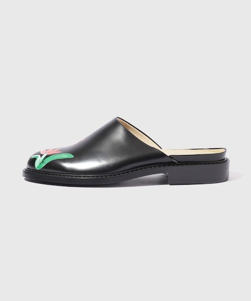 ADAM ET ROPE'(アダムエロペ)の「【KYOU/キョウ】BLOSSOM Hand Painted Sandals by HARUTA feat. MIO YAMAMOTO(サンダル・メンズ・ブラック・24.5/25.0/25.5/26.0/26.5/27.0)」の1枚目の写真