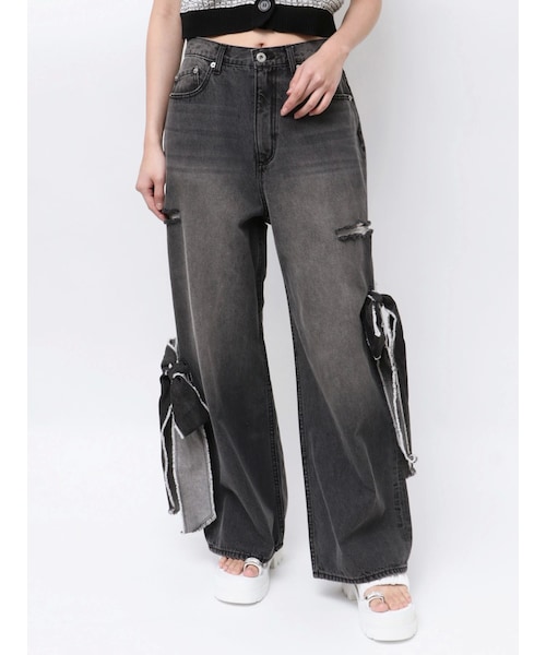 CALNAMUR（カルナムール）の「2WAY RIBBON DETAILS DENIM/2WAY リボンディティールデニム（デニムパンツ・レディース・ブラック/アイスブルー・S/M）」の2枚目の写真