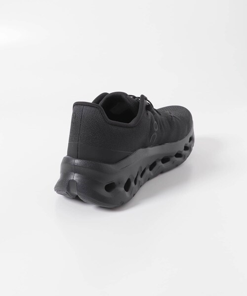 URBAN RESEARCH DOORS（アーバンリサーチドアーズ）の「On　Cloudtilt（スニーカー・メンズ・Black/BK/Asphalt・26/26.5/27/27.5/28/28.5/29/30）」の6枚目の写真