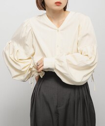 KBF | Vネックボリュームブラウス(シャツ/ブラウス)