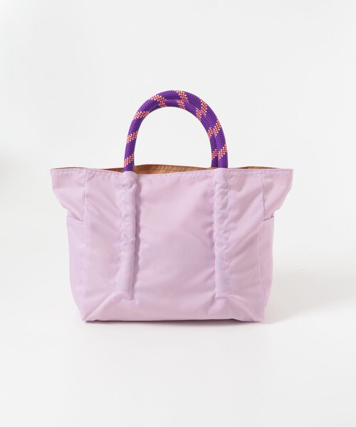 URBAN RESEARCH（アーバンリサーチ）の「『一部別注カラー』NOMADIS　SAC2 W/16（トートバッグ・レディース・別注BEIGE/BLACK・-）」の19枚目の写真