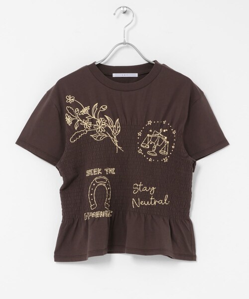 KBF（ケイビーエフ）の「シャーリングデザインプリントTEE（Tシャツ/カットソー・レディース・IVORY/BROWN/BLUE・One）」の20枚目の写真