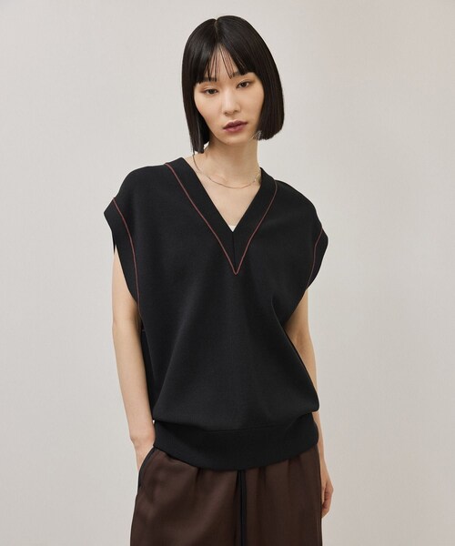 ADAM ET ROPE'(アダムエロペ)の「2WAYニットジレ(ベスト・レディース・ブラック/ダークブラウン/ベージュ・F)」の15枚目の写真