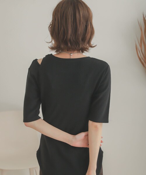 SENSE OF PLACE by URBAN RESEARCH(センスオブプレイスバイアーバンリサーチ)の「レイヤードボタンディテールトップ(Tシャツ/カットソー・レディース・BLACK/GREIGE/YELLOW・one)」の7枚目の写真