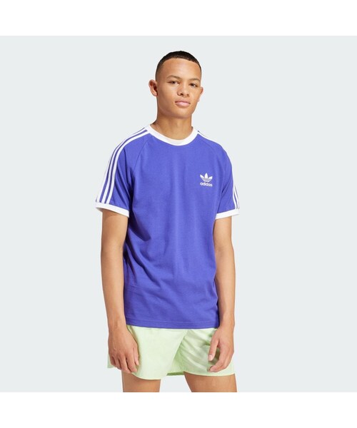 adidas（アディダス）の「アディカラー クラシック スリーストライプ Tシャツ（トップス・メンズ・ブラック/ホワイト/ブラウン/グリーン/アークティックフュージョン/ベージュ/ブルーバード/レッド/オレンジ/カレッジグリーン/ボールドゴールド/ミネラルグリーン/マジックベージュ/パープル/プリラブドイエロー/プリラブドブラウン/ブルー/グレー/イエロー・2XS/XS/S/M/L/XL/2XL/3XL/J/XS/J/S/J/M/J/L/J/XL/J/2XL/J/3XL/4XL/5XL/6XL/MT/LT/XLT/2XLT/3XLT/4XLT/6XLT/J/2XS/J/4XL/J/5XL）」の5枚目の写真