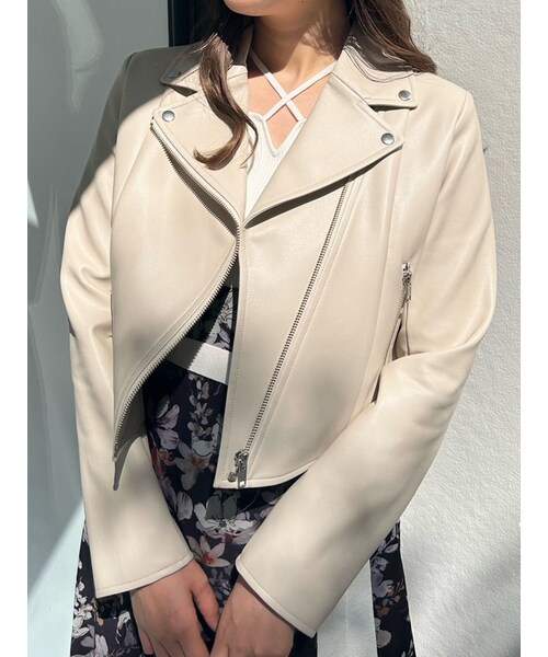MERCURYDUO（マーキュリーデュオ）の「コンパクトフェイクレザーライダースジャケット（ライダースジャケット・レディース・ライトグレー/ブラック/アイボリー/オフホワイト・F/S/M）」の6枚目の写真