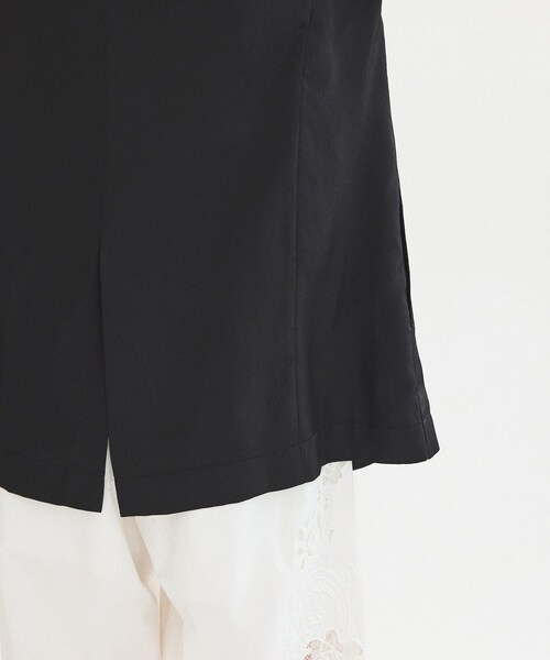 ADAM ET ROPE'(アダムエロペ)の「【サステナブル】ガウンジャケット(テーラードジャケット・レディース・ブラック/オフホワイト・F)」の12枚目の写真