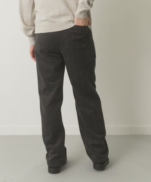 ITEMS URBANRESEARCH（アイテムズ アーバンリサーチ）の「ウール混テーパードパンツ（その他パンツ・メンズ・KHK/MOC/BLK・M/L）」の17枚目の写真