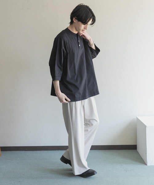SENSE OF PLACE by URBAN RESEARCH（センスオブプレイスバイアーバンリサーチ）の「『別注』Healthknit×SENSE OF PLACE　ヘンリーネックTシャツ（Tシャツ/カットソー・メンズ・BLACK/TOP  GRAY/OATMEAL・M/L）」の11枚目の写真