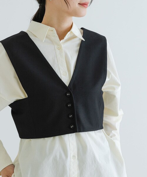 URBAN RESEARCH（アーバンリサーチ）の「Vネックショート丈ベスト（ベスト・レディース・BROWN/BLACK・FREE）」の16枚目の写真
