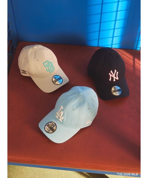 dazzlin（ダズリン）の「【MLB × New Era × dazzlin】サイドロゴキャップ（キャップ・レディース・アイボリー/ブルー/ネイビー・F）」の5枚目の写真